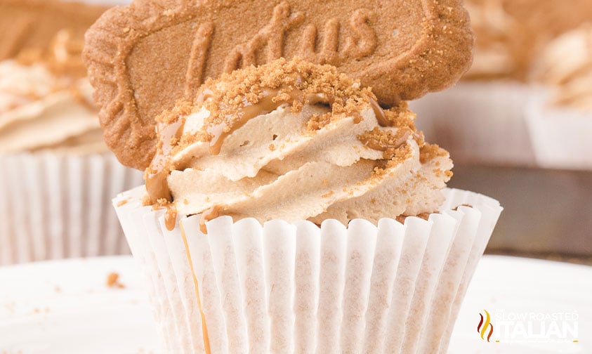 Biscoff Filled Cookie Butter Cupcakes