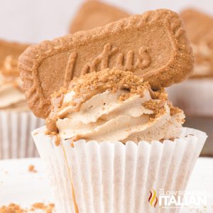 cupcake with biscoff cookies.