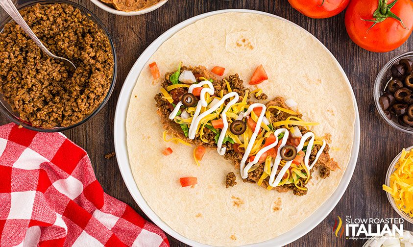 Assembling Taco Bell burritos