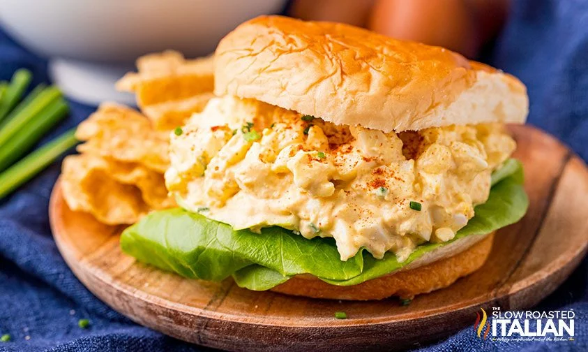 egg salad sandwich with lettuce