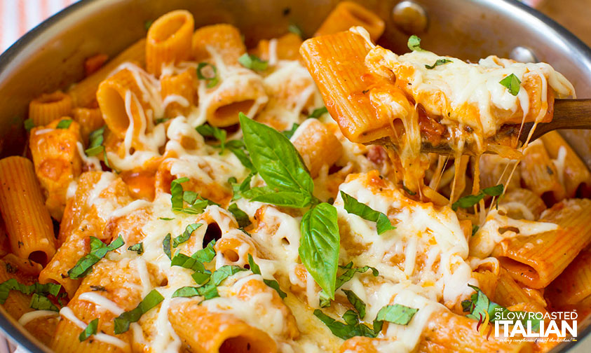 serving chicken rigatoni out of skillet