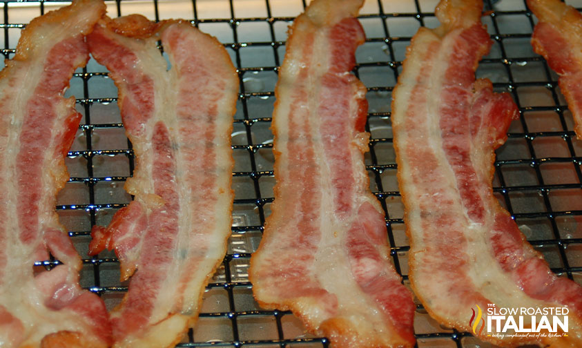 cooked bacon on rack