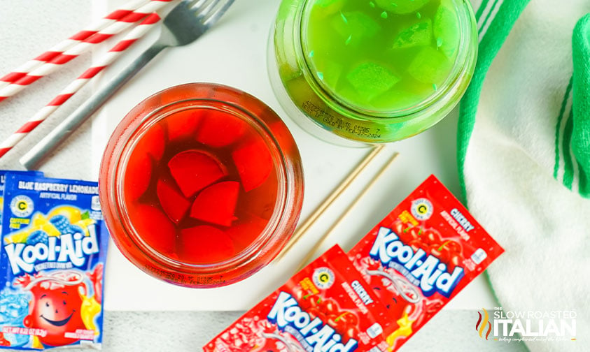 red and green kool aid pickles