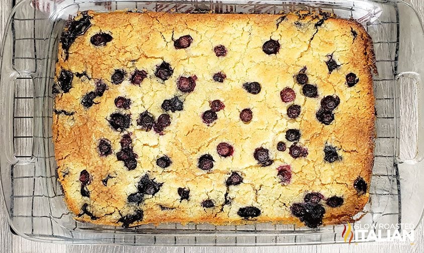 cake mix cobbler with blueberries