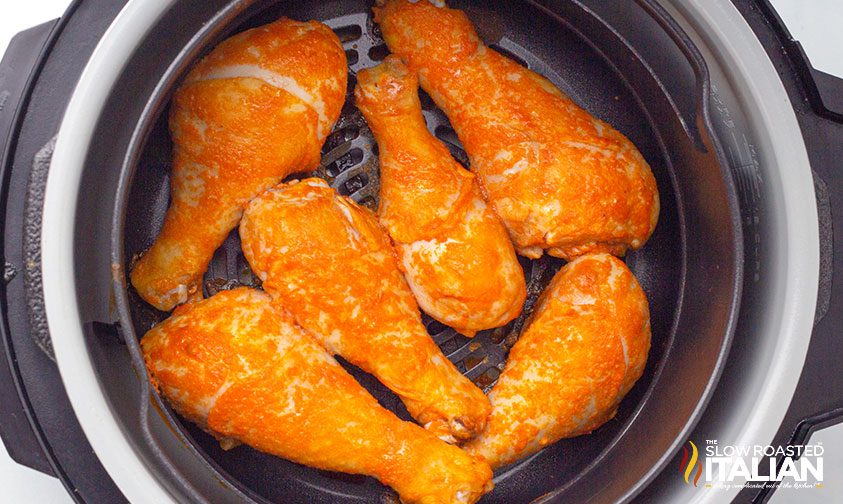 buffalo chicken legs in air fryer basket