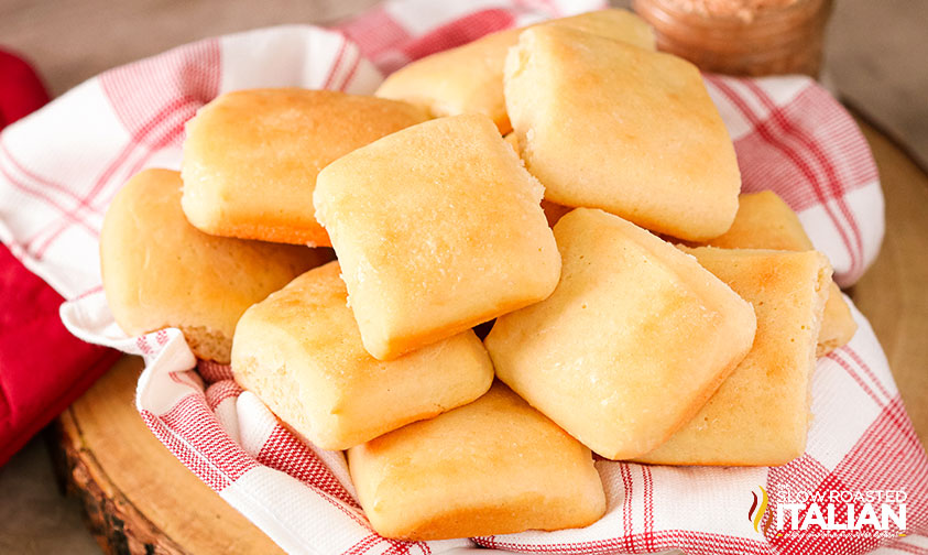 basket of homemade Texas Roadhouse rolls