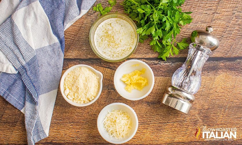 ingredients to make garlic parmesan sauce for wings