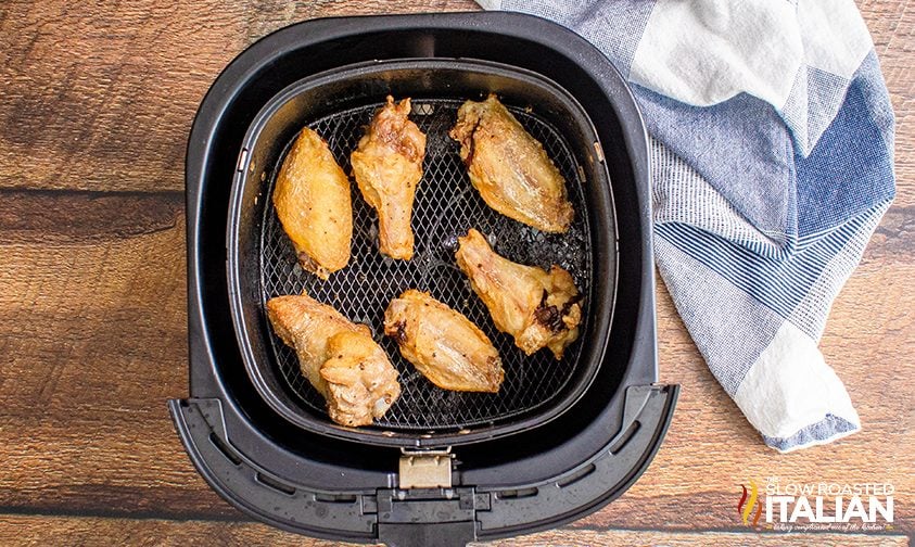 cooked chicken wings in air fryer