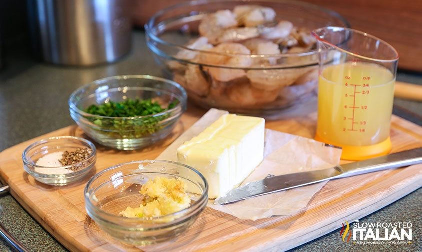 ingredients to make skillet lemon garlic shrimp