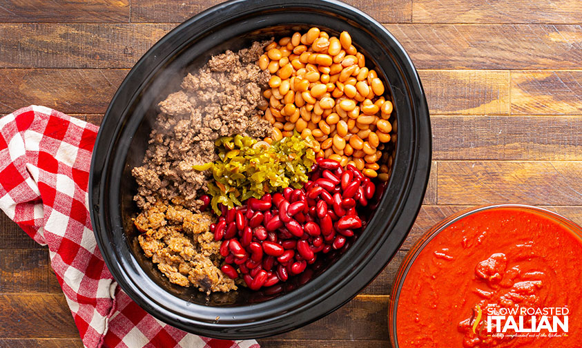 ingredients for easy chili in crock pot