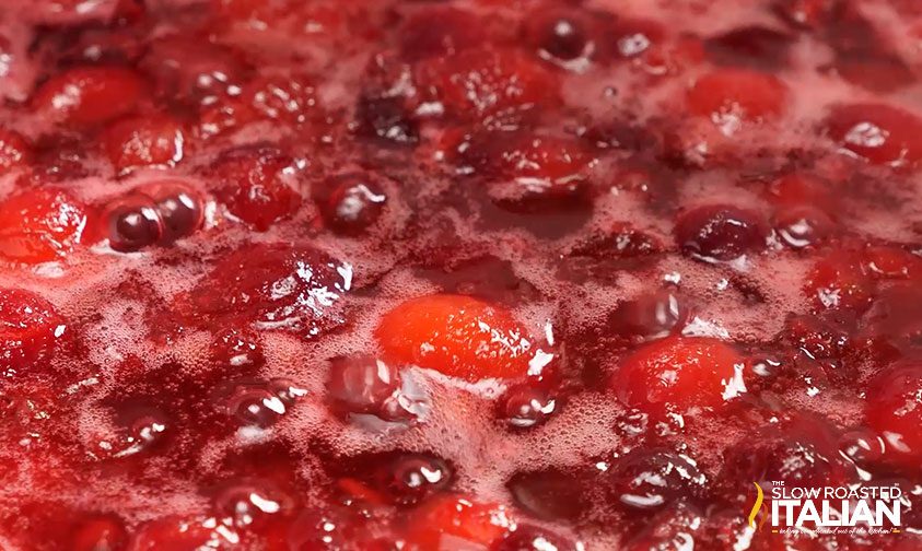 cooked fresh cranberries in liquid