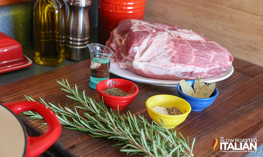 ingredients for slow cooker carnitas