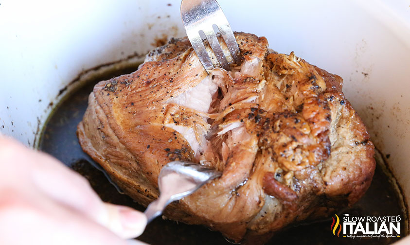 shredding pork in slow cooker