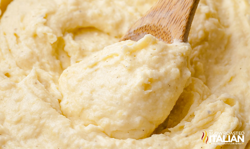 spoonful of crockpot mashed potatoes