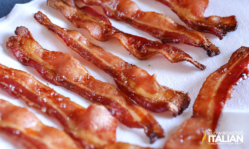 Oven-baked bacon - Arina Photography