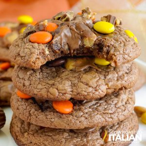 closeup of reese's brownie cookies