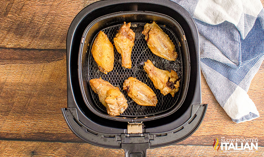 air fried wings in air fryer basket