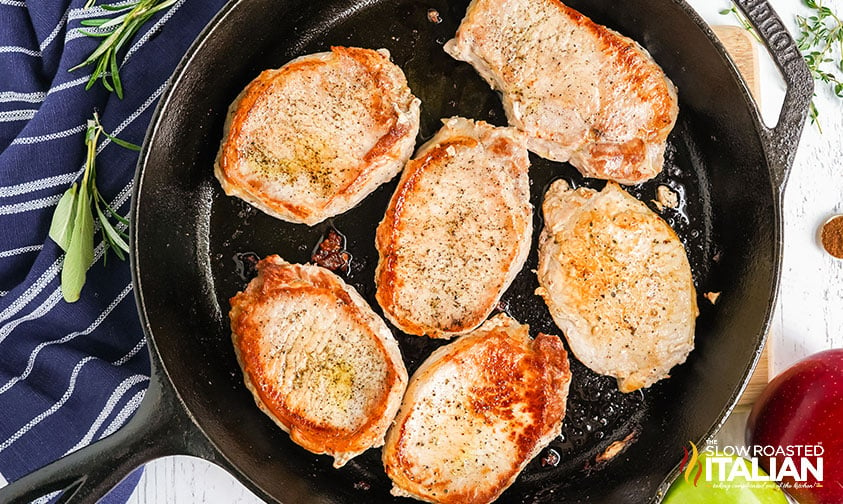 cooking pork chops in cast iron skillet