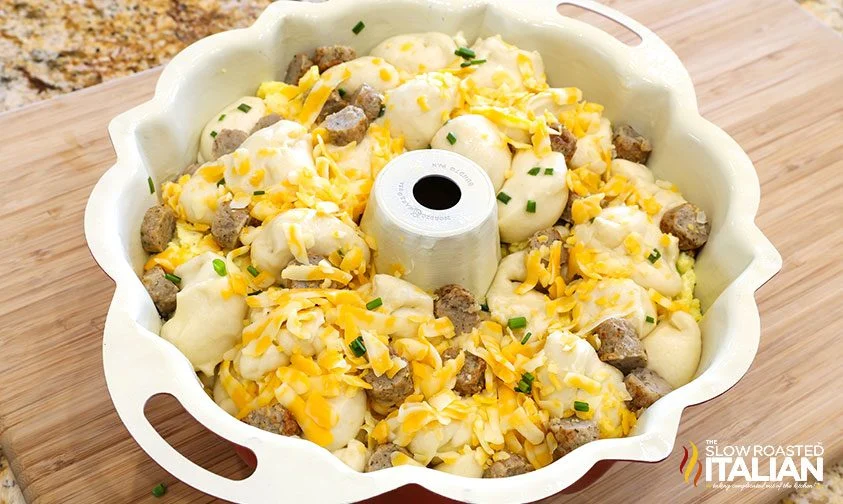 unbaked egg and sausage monkey bread