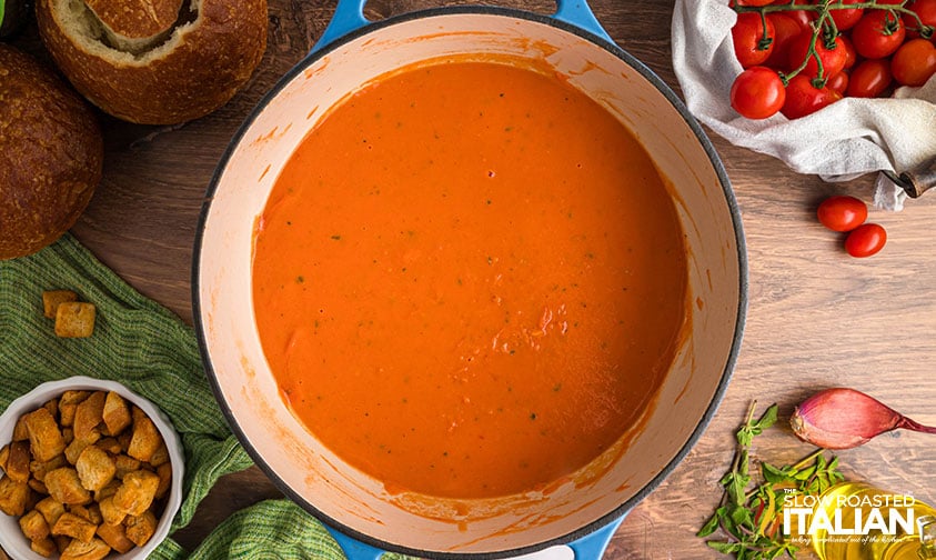 cooked copycat panera tomato soup in a large pot
