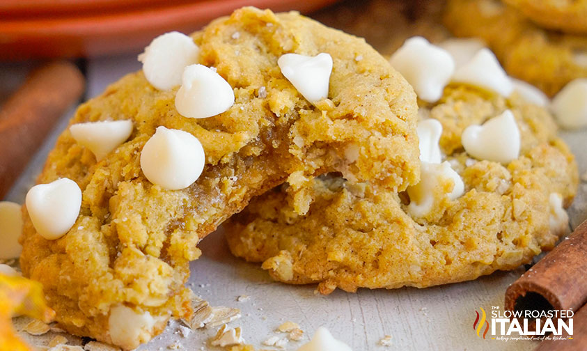 closeup of soft pumpkin oatmeal cookies