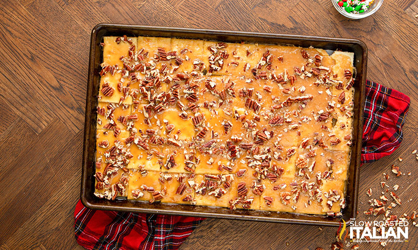 adding pecans to caramel