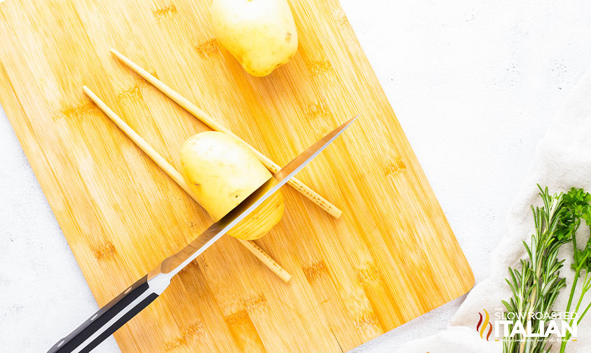 slicing potatoes for air fryer