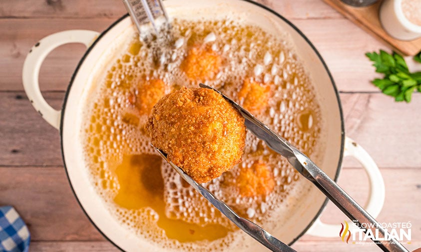 fried mac and cheese bites