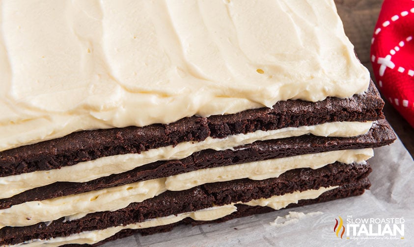 layered chocolate brownie lasagna