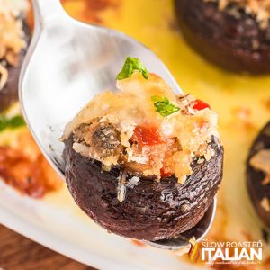 olive garden stuffed mushroom on a spoon