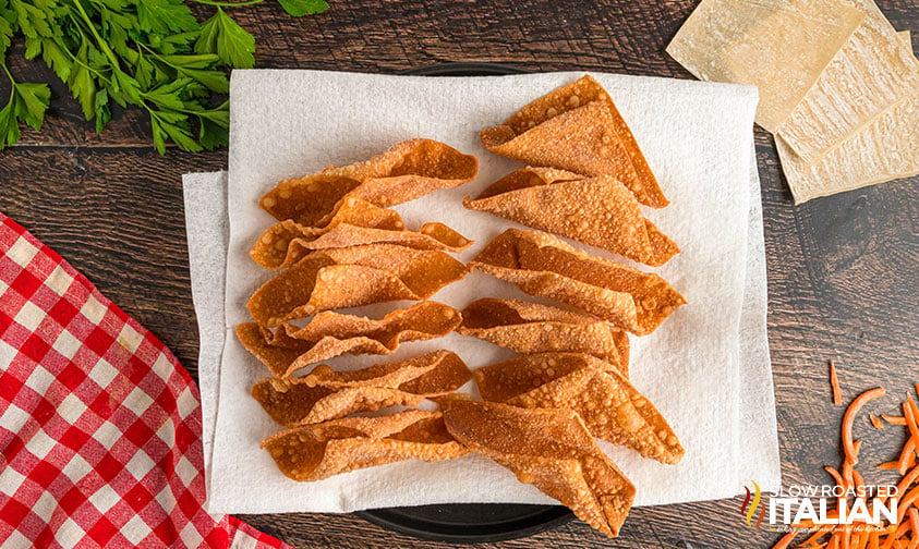 crispy and golden brown fried wontons