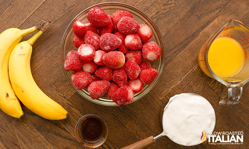 ingredients to make simple strawberry banana smoothie