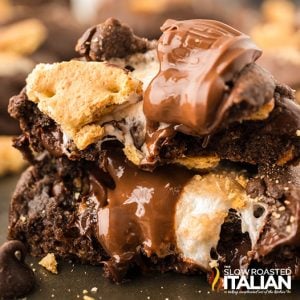 closeup of s'mores cake mix cookies