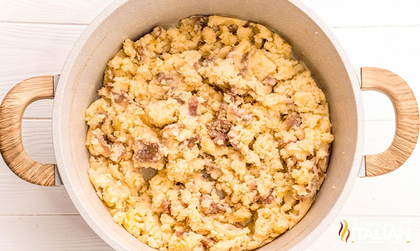 mashed potatoes in a large pot