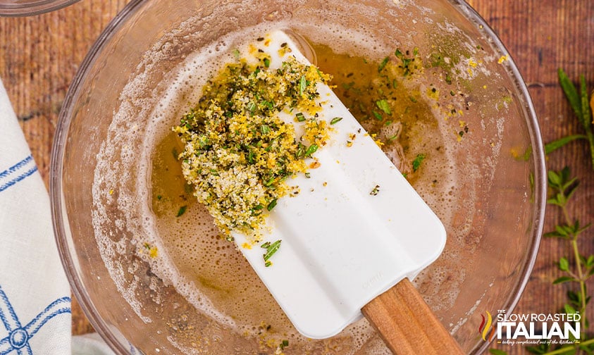 garlic and seasonings for crockpot turkey breast