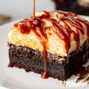 caramel sauce drizzled over guinness chocolate cake