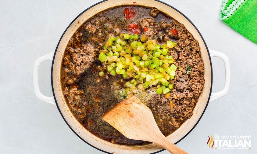 making ground beef filling for guinness shepherd's pie