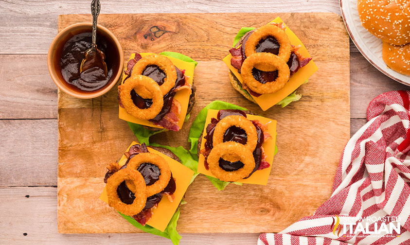 adding crispy onion rings to rodeo cowboy burgers